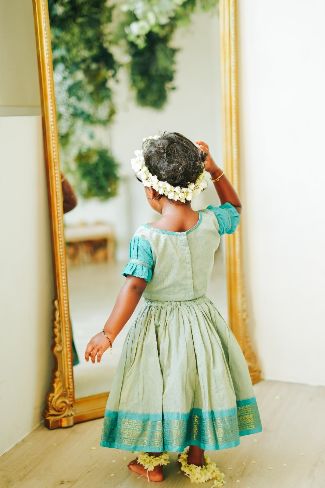 Evelyn Cotton Paavadai Chattai