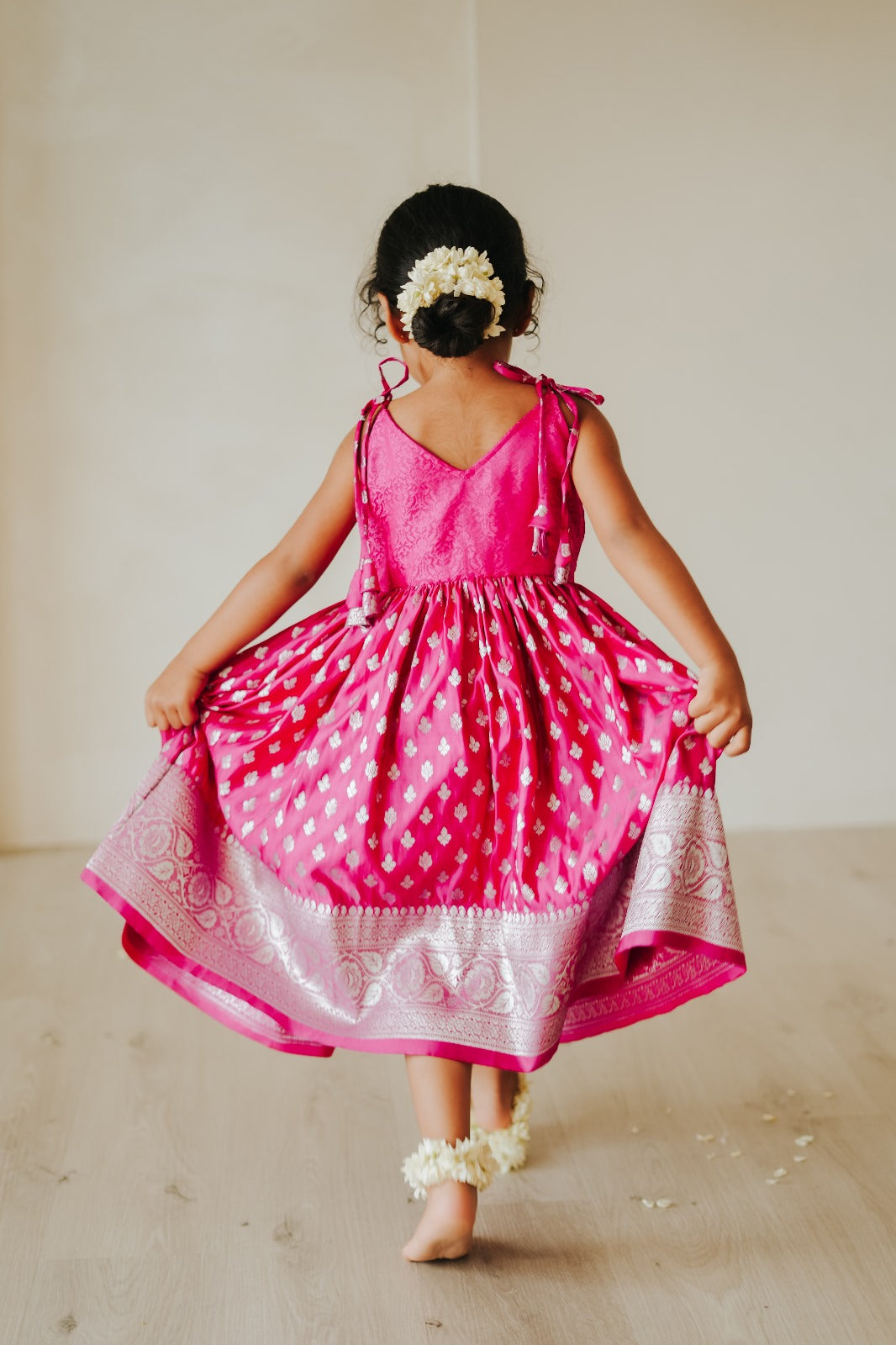 The Shyla Banarasi Paavadai Chattai